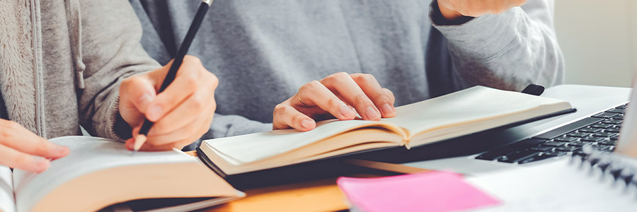 맞춤형 학습 경로 제공